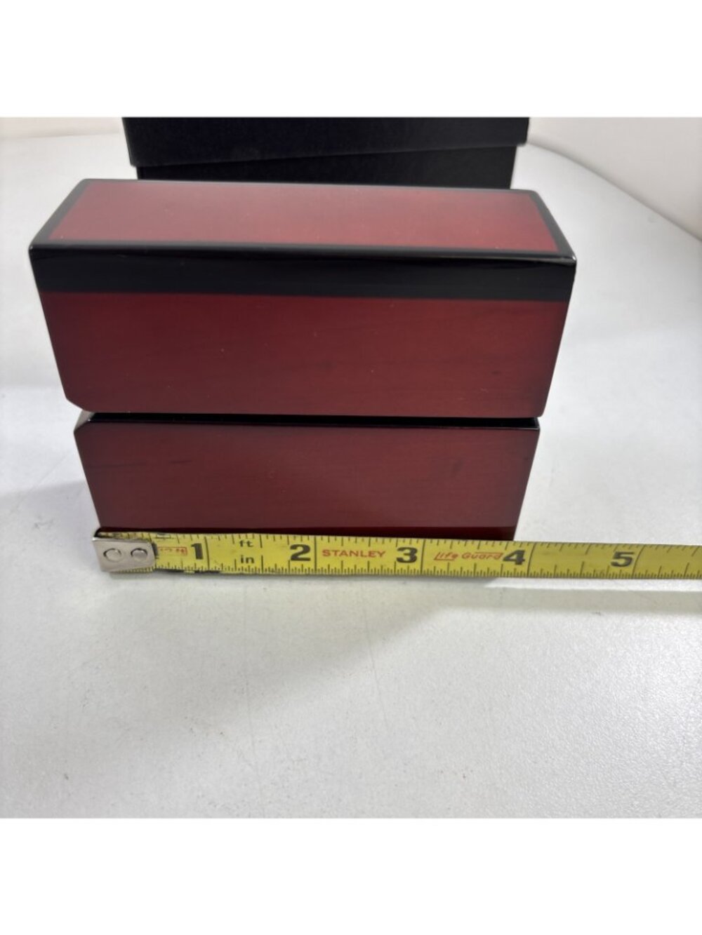 Vtg New Old Stock Bracelet Double Ring Watch Presentation Box Laquer Cherrywood - Picture 4 of 5